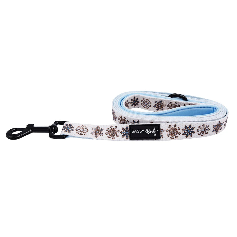 Sassy Woof Dog Leash - Let It Bow