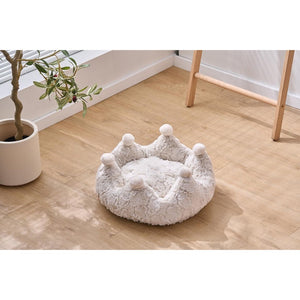 PetPals Anxiety Calming Crown Cat Bed