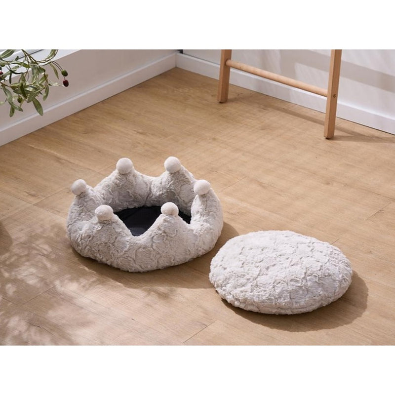 PetPals Anxiety Calming Crown Cat Bed Paws and Whiskers