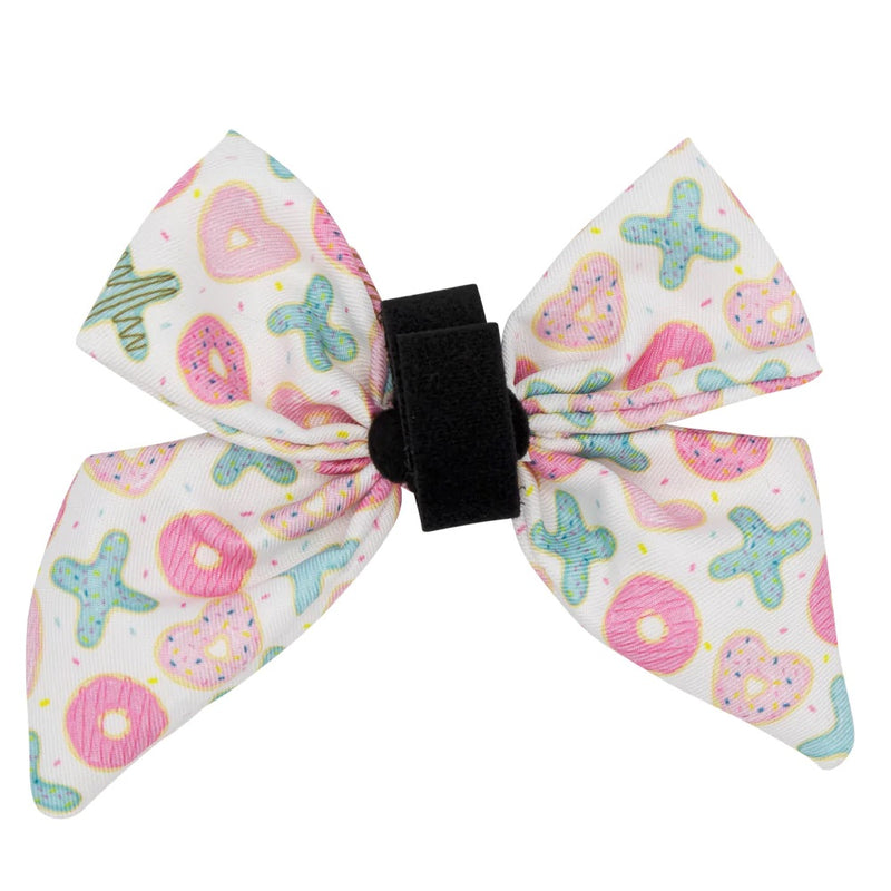 Sassy Woof DOG SAILOR BOW - WOOFS & KISSES